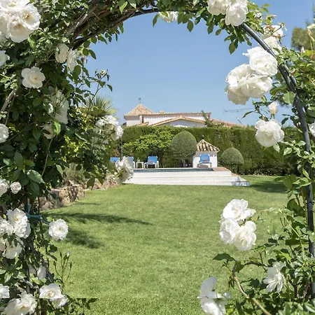 Cortijo Viejo By *